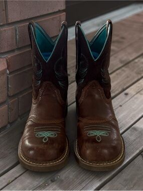 Ariat Fatbaby Heritage Dapper Brown and Teal Western Boots